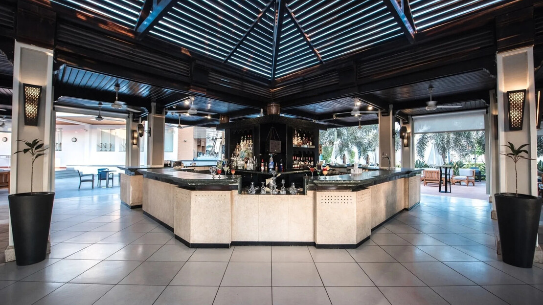 Reef Oasis Beach Resort